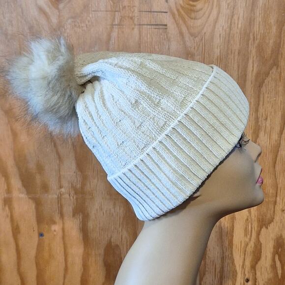 Lululemon Cable Knit Pom Beanie Women's OSFM Cream Outdoor Gorpcore Cozycore - Picture 6 of 9